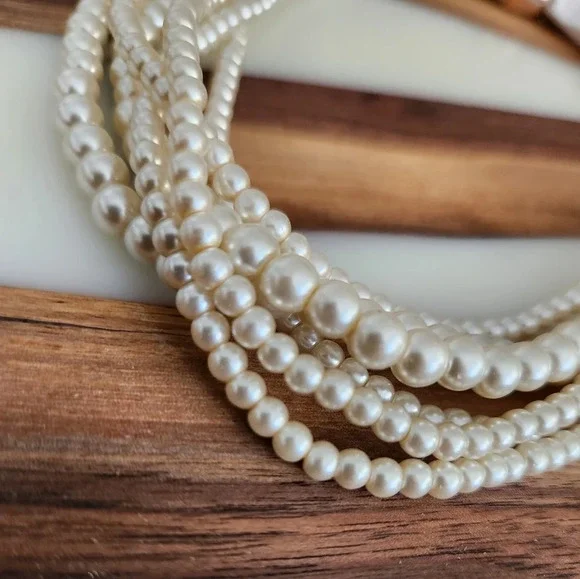 Glass  Pearl Twisted Choker Necklace - Picture 2 of 8